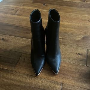 Black Steve Madden booties